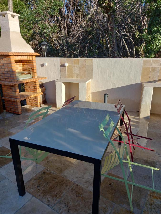 Le Gite De Fa Nny Moulin De Tartay En Αβινιόν Εξωτερικό φωτογραφία